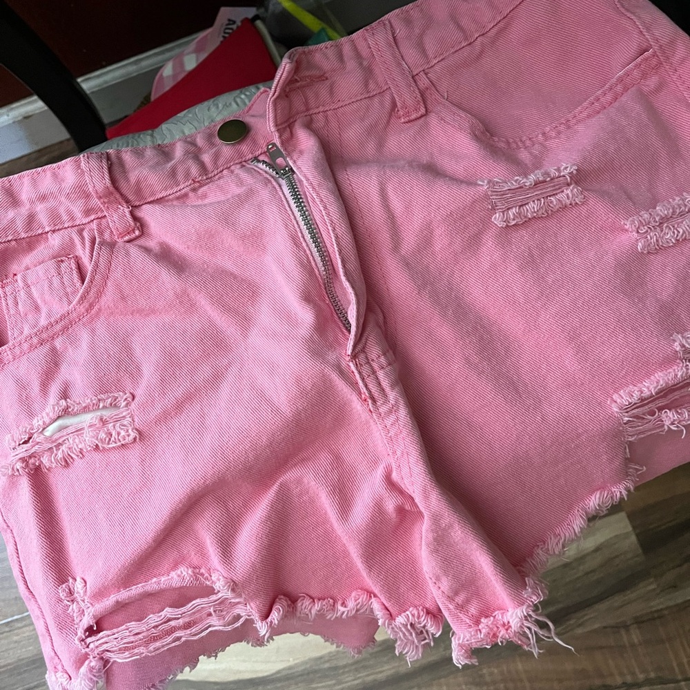 ✨Distressed Shorts✨